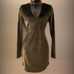 RE: NAMED • FEELING VELVETY • M